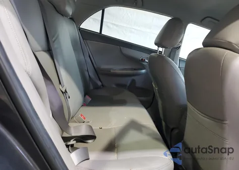 2010 Toyota Corolla Base z USA, uszkodzony, nr VIN 2T1BU4EE6AC497975